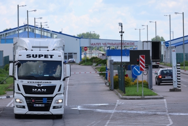 Кабмин продлил запрет на въезд грузовиков из ЕС в Россию