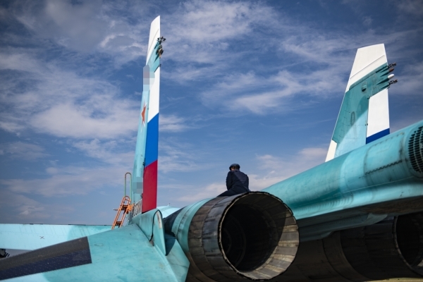 Минобороны: Авиация России уничтожила нефтехранилище в Харьковской области