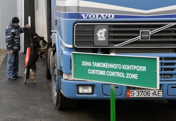 Таможня Литвы возобновила прием грузовиков из Калининграда