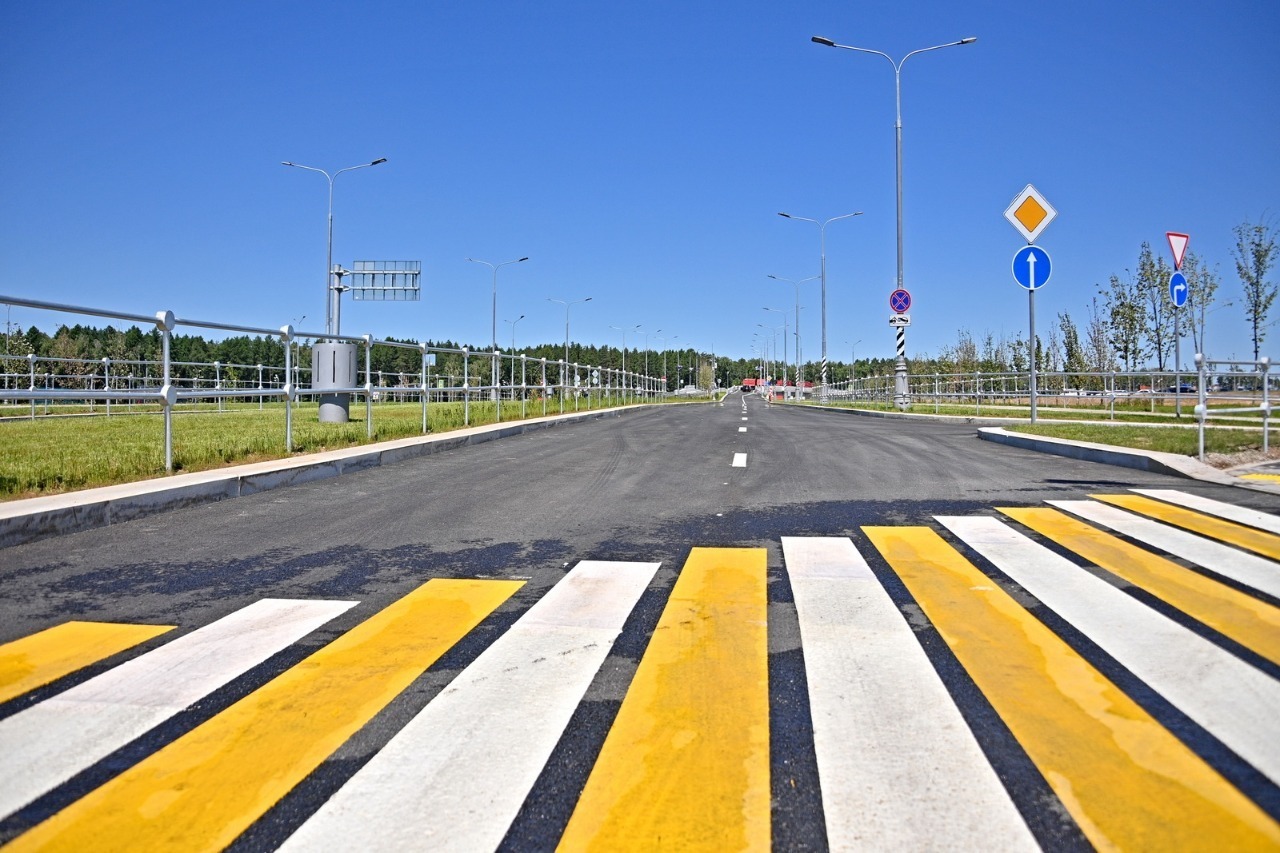 Пятьдесят пешеходных переходов построят в Москве до 2026 года
