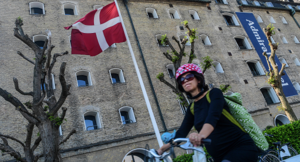 В Дании решили впервые призвать в армию женщин