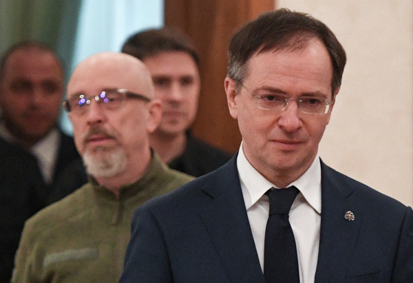 Министр обороны Украины Резников заявил о готовности к любому развитию событий в карьере
