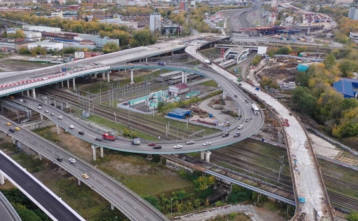 Собянин рассказал об уникальных дорожных проектах 2023 года