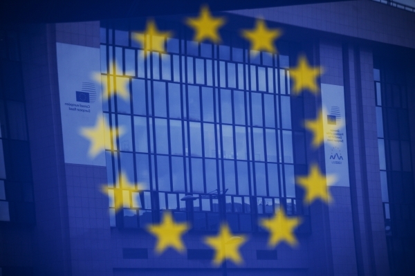 СМИ: ЕС введет санкции для нарушителей рестрикций против России в крайнем случае