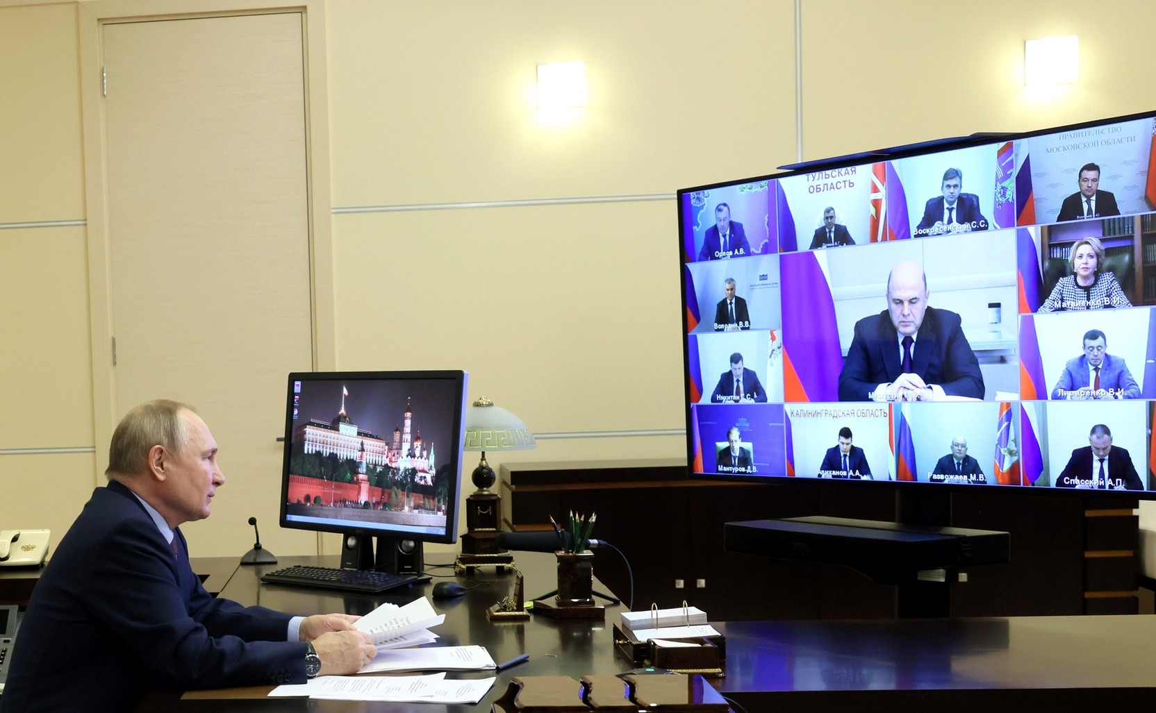 Путин обсудит с членами правительства повышение надёжности электросетевого комплекса