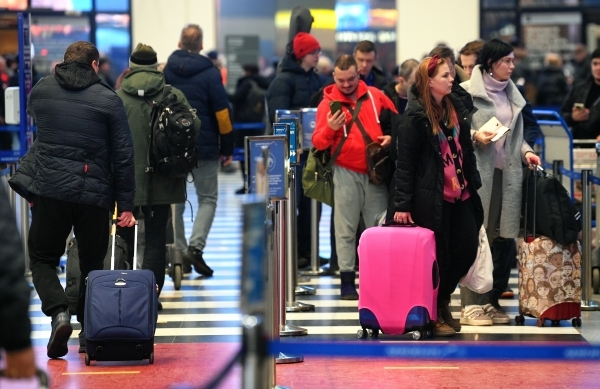 Штрафы для авиакомпаний за задержку рейса увеличили до 100 рублей в час