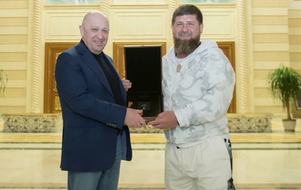 Кадыров готов заменить Пригожина: ЧВК Вагнер уходит из Бахмута, Ахмат рвется в бой
