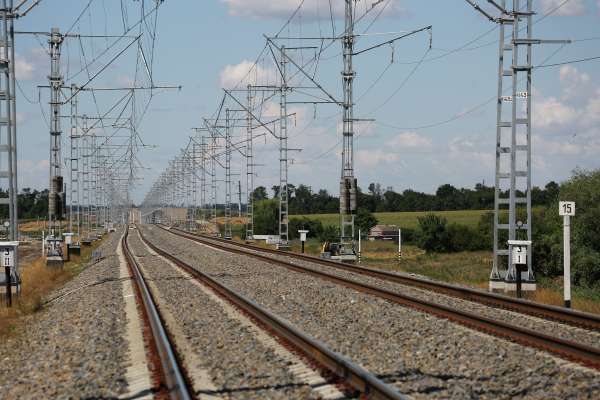 Поезда в Крым через новые регионы запустят до конца 2024 года