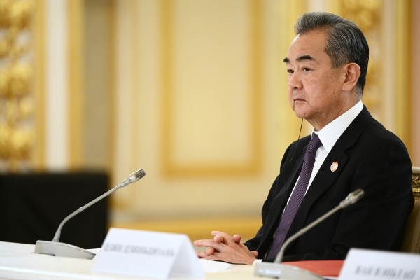 Ван И стал новым министром иностранных дел Китая