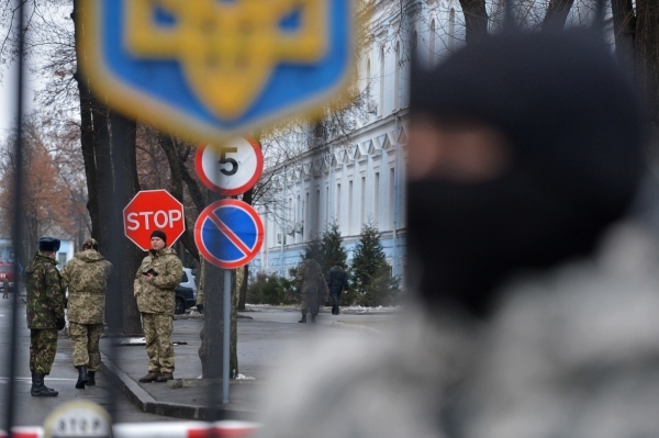 СМИ: В Киеве появились мобильные блокпосты для вручения повесток