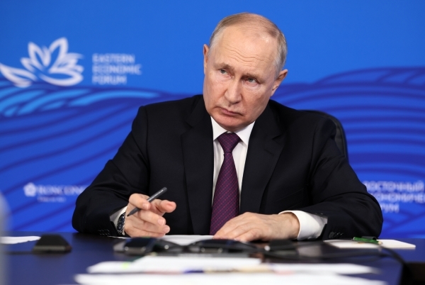 Путин заявил о росте производства бронетехники в два раза