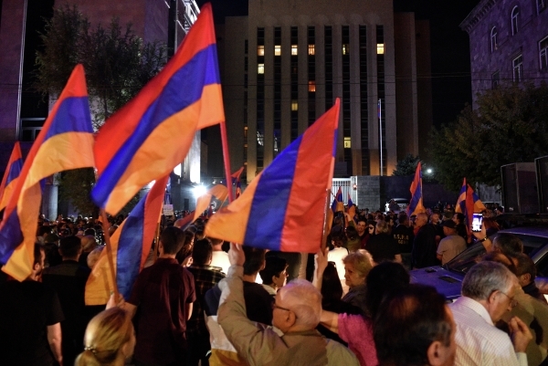 В Армении начали закрывать брокерские счета россиян