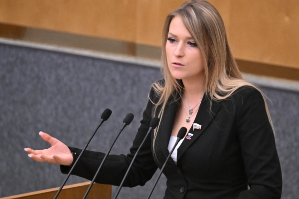 Депутат Лантратова призвала не допускать в школы бойцов СВО, судимых за насилие над детьми