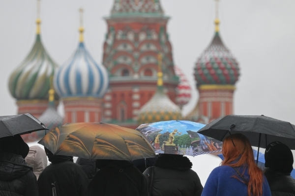 Самый холодный день!: В Москве на параде Победы ожидаются заряды снега