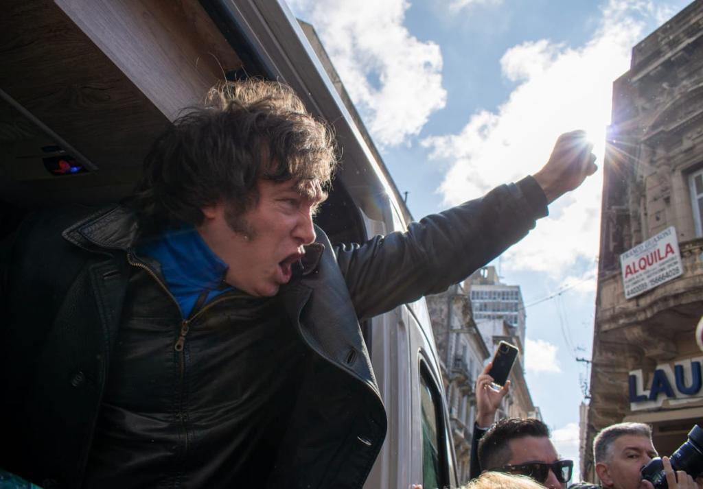«Шоумен» подготовился: Протесты в Аргентине против реформ Милея сочли неопасными  