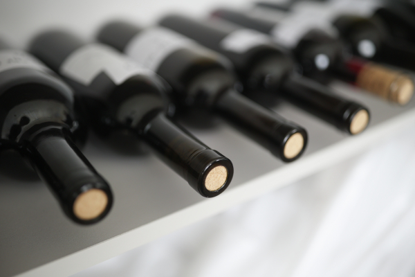 Пить или не пить: Повышение акцизов вызовет рост цен на вино