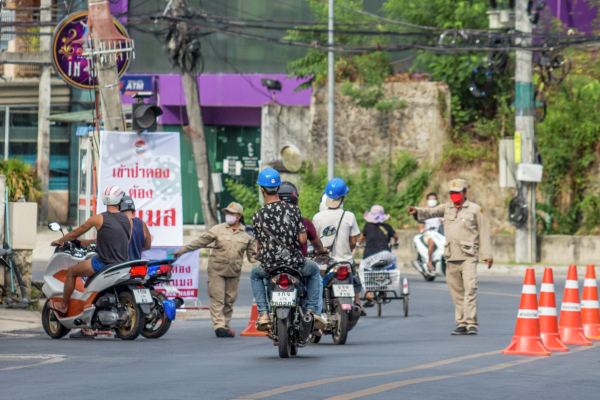 «Отбирают рабочие места»: Таиланд сокращает безвизовый режим из-за релокантов 
