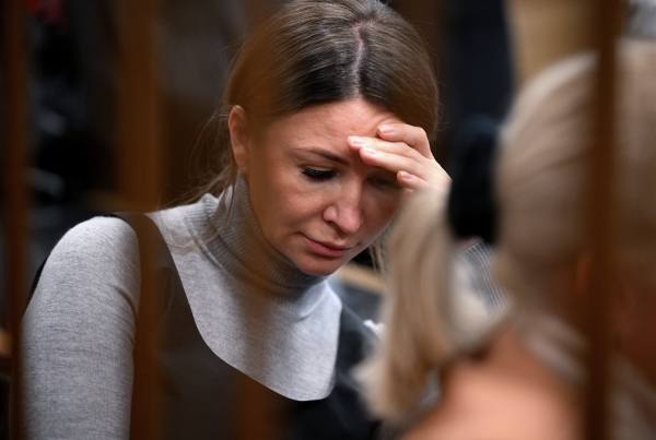 Блиновская будет просить суд признать ее банкротом