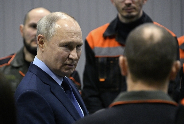 Путин распространил выплату в случае гибели в СВО на гражданский персонал МО РФ