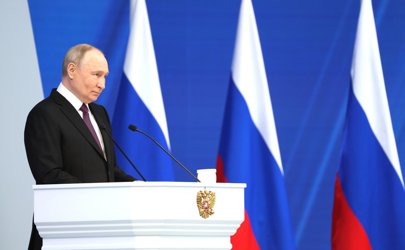 Путин: РФ не отказывается от диалога с западными странами, выбор за ними