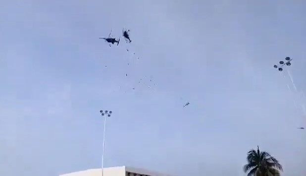 В Малайзии два военных вертолета разбились во время репетиции парада