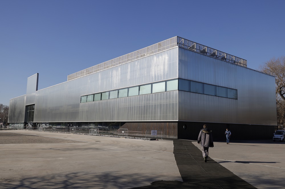 СМИ: Сотрудники ФСБ проводят обыски в музее современного искусства «Гараж»