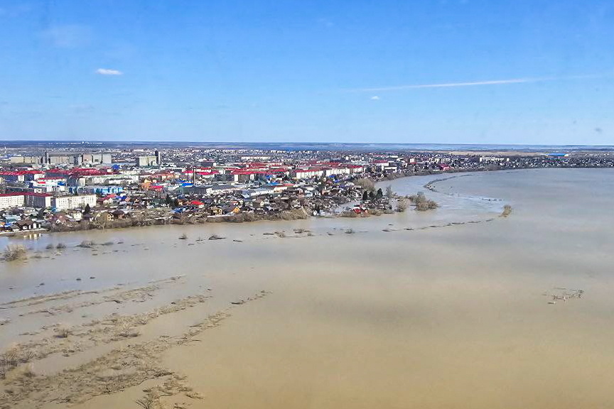 В Усть-Ишимском районе под Омском объявили эвакуацию из-за паводка