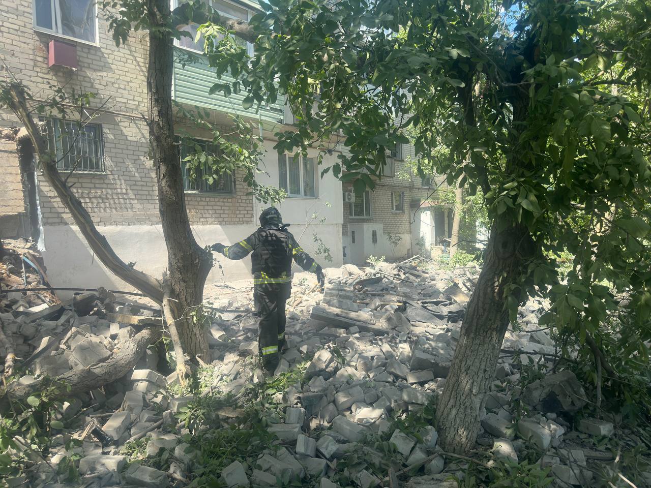 ВСУ нанесли удар по жилому дому в Токмаке