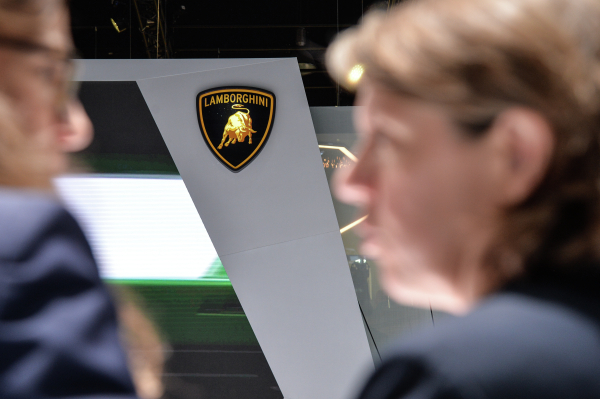 Bentley и Lamborghini поделили лидерство на рынке люксовых автомобилей в России