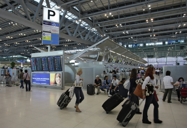 СМИ: Второй человек погиб на рейсе Лондон-Сингапур из-за турбулентности