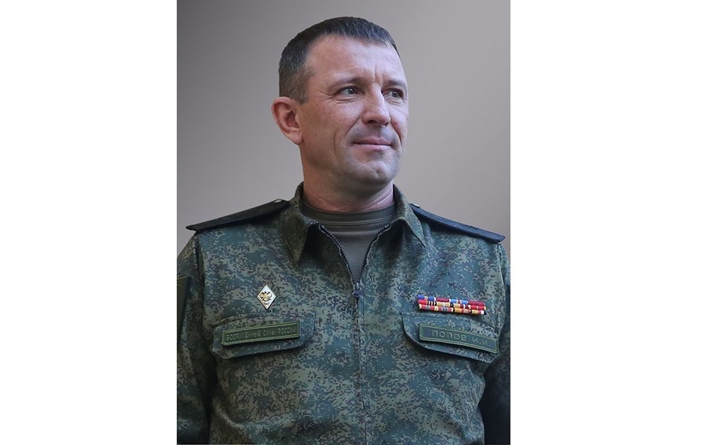 «Честный служака»: Генералы и военкоры не верят в виновность экс-командующего Попова