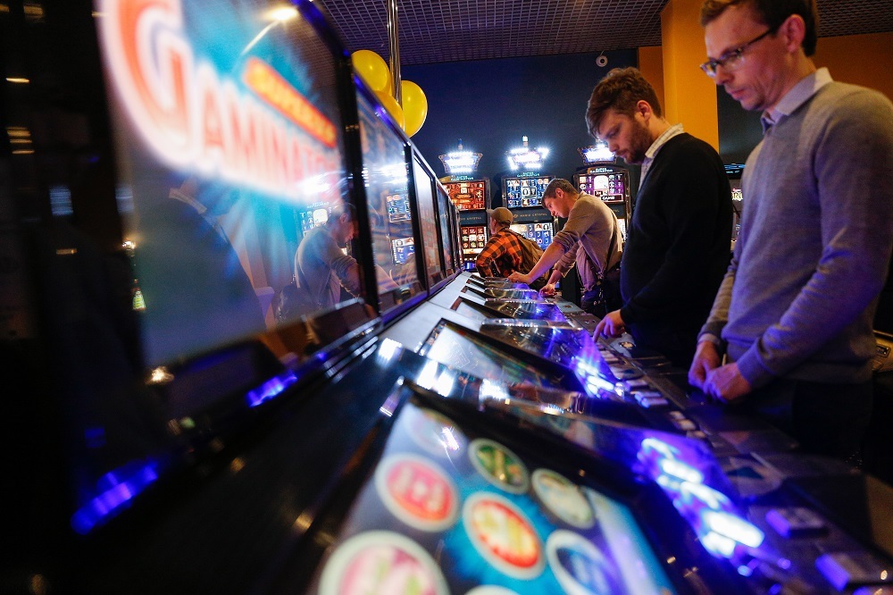 «Лудомания молодеет»: Психолог предложила запретить азартные игры лицам до 25 лет