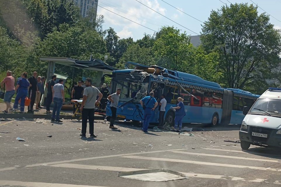 Причиной взрыва баллона в московском автобусе могла стать жара