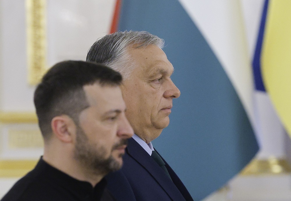 «Венгерский миротворец»: Орбан попытался склонить Зеленского к прекращению огня