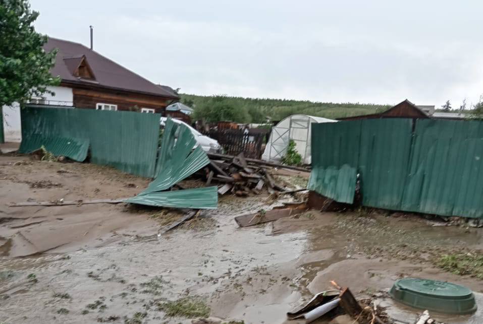 Более 50 домов затоплено из-за паводков в городе Петровск-Забайкальский и поселке Орловский