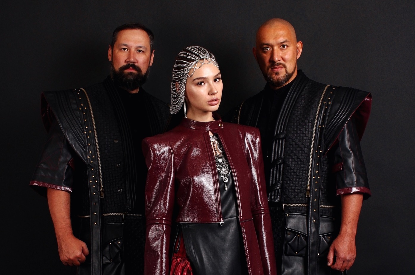 Вершина айсберга: Группа Ay Yola о дебютном альбоме и песнях на русском языке