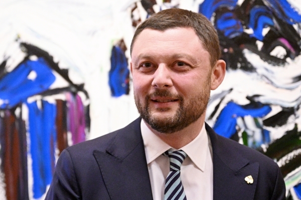 Владимир Путин присвоил звание заслуженного деятеля искусств Василию Церетели