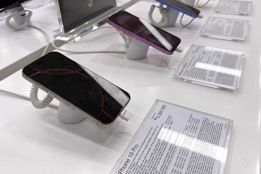 Депутат Попов: сведения о запрете iPhone в РФ не соответствуют действительности