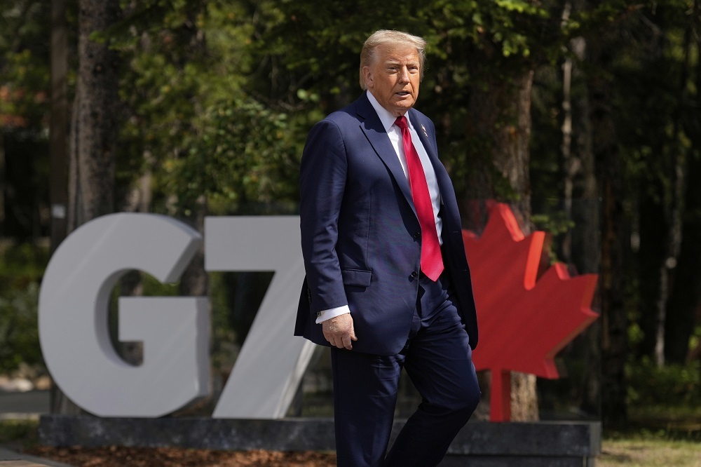 «Сюрпризы» начались: Что Трамп решил отправить на Украину как «сигнал» для России