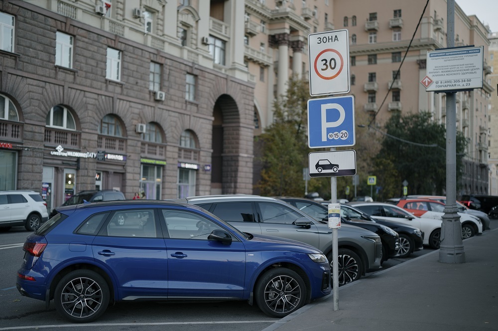 Автомобилисты призвали расширить варианты оплаты парковок