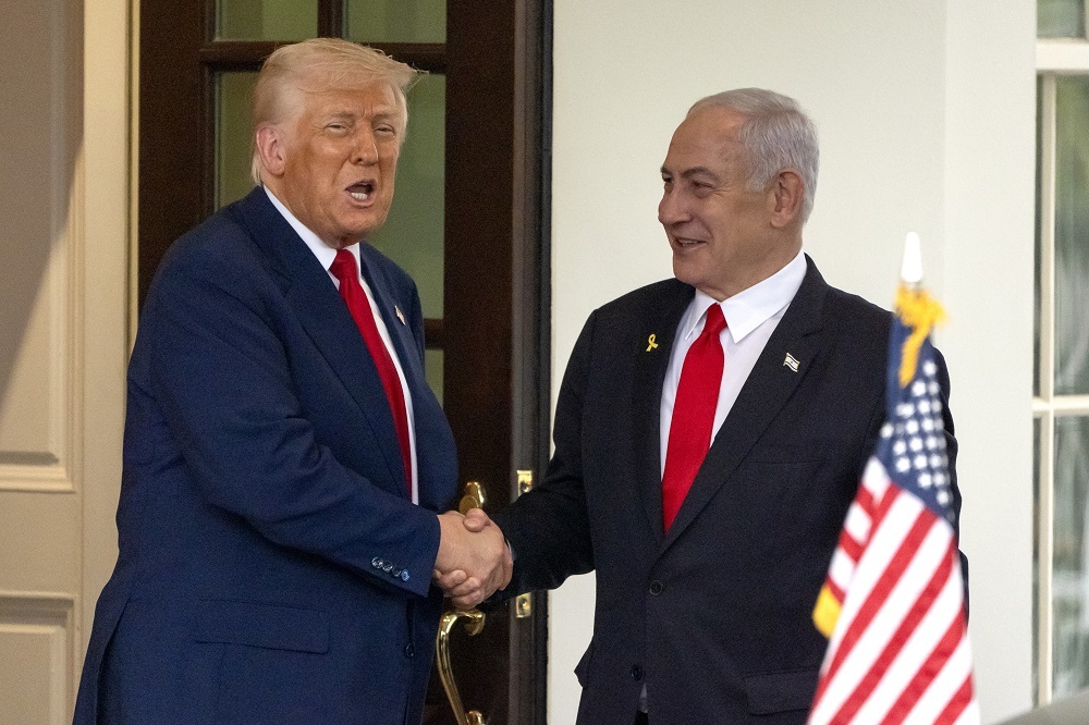 Заноза и манипулятор: Израиль готов расколоть Сирию без разрешения от Трампа