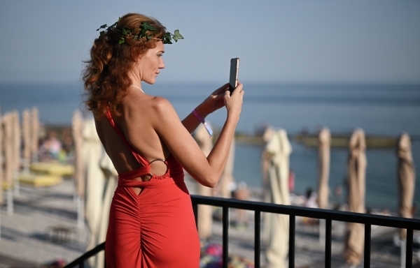 Россиянам посоветовали отключать Wi-Fi, Bluetooth и VPN на смартфонах во время жары