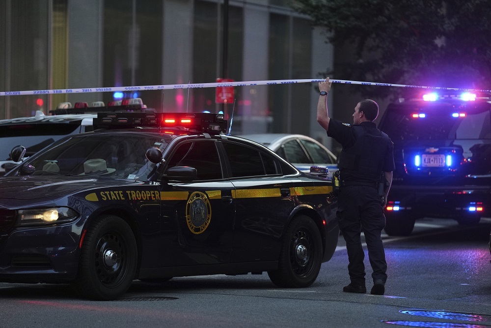 Двое погибли, трое ранены результате стрельбы в американском Ньюарке