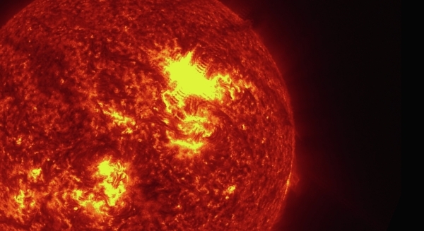 Ученый заверил, что гигантский царь-протуберанец не опасен