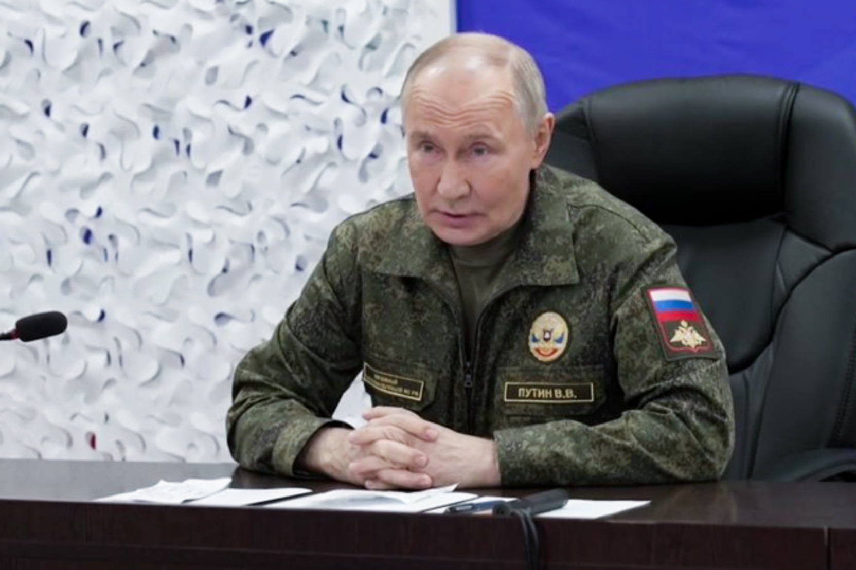 Путин заявил, что на Украине во власти находится ОПГ