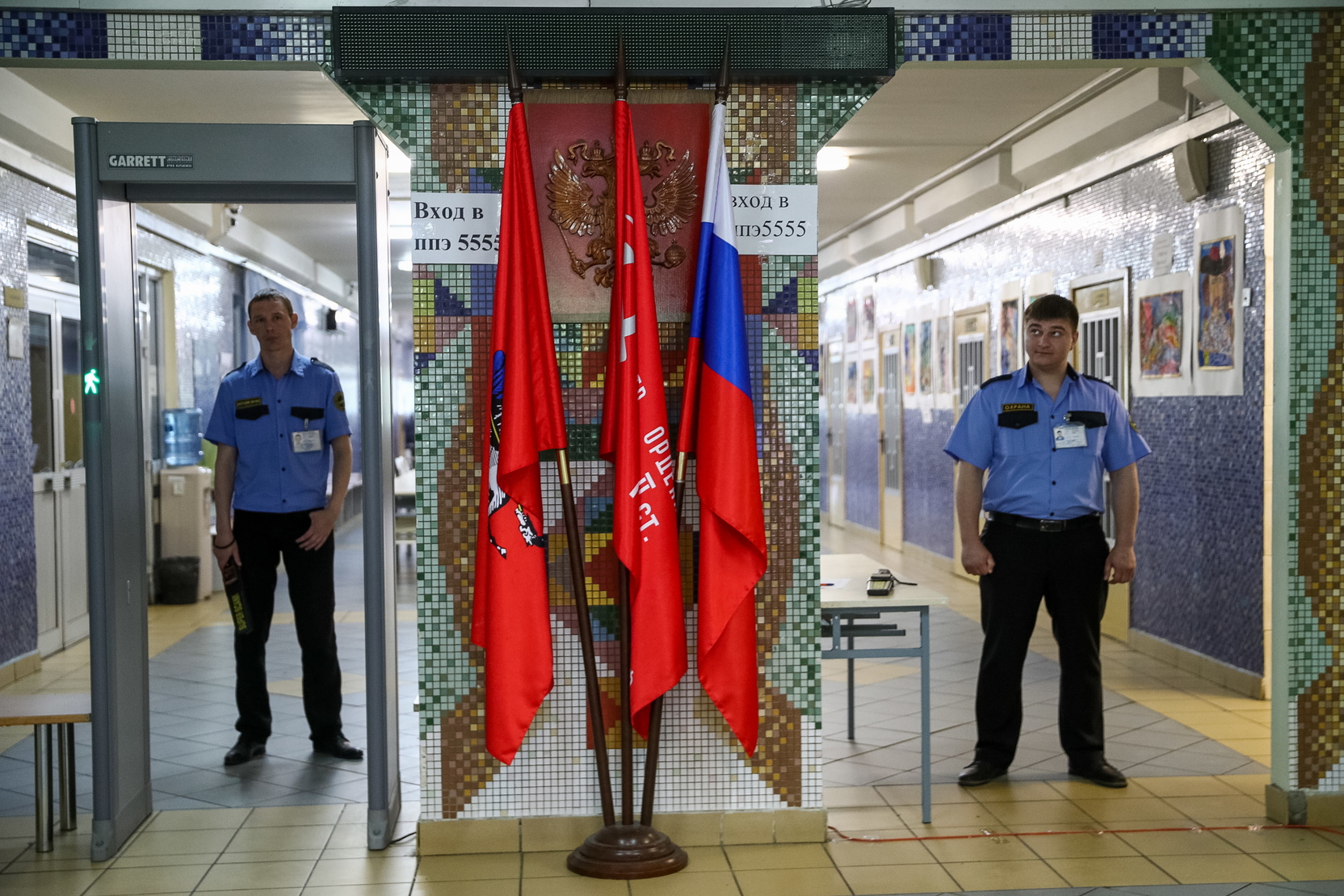 Бабушка или Росгвардия: Кто заплатит за эффективную охрану в школах