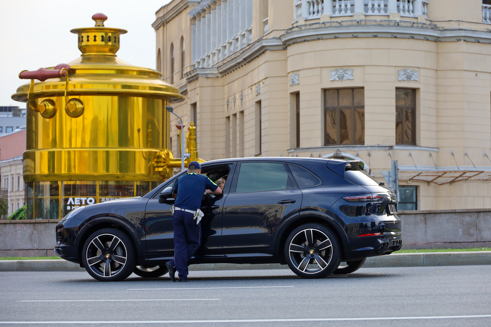 Будут отзывать Почему сотни автомобилей Porsche перестали заводиться