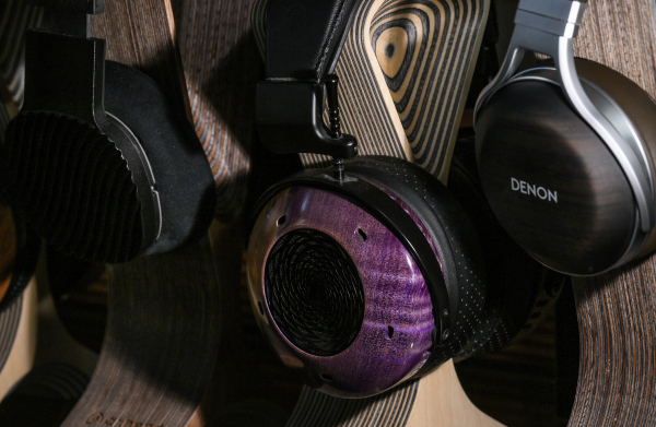 СМИ: На Украине хотят заблокировать на стримингах российскую музыку