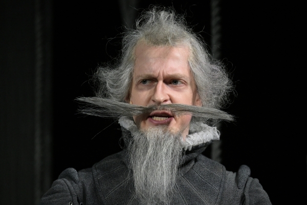 Отказался от желанной победы: Актер Илья Козырев о Дон Кихоте в МХТ