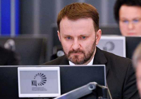 В Кремле заявили, что отключения интернета не повлияли на падение экономики РФ